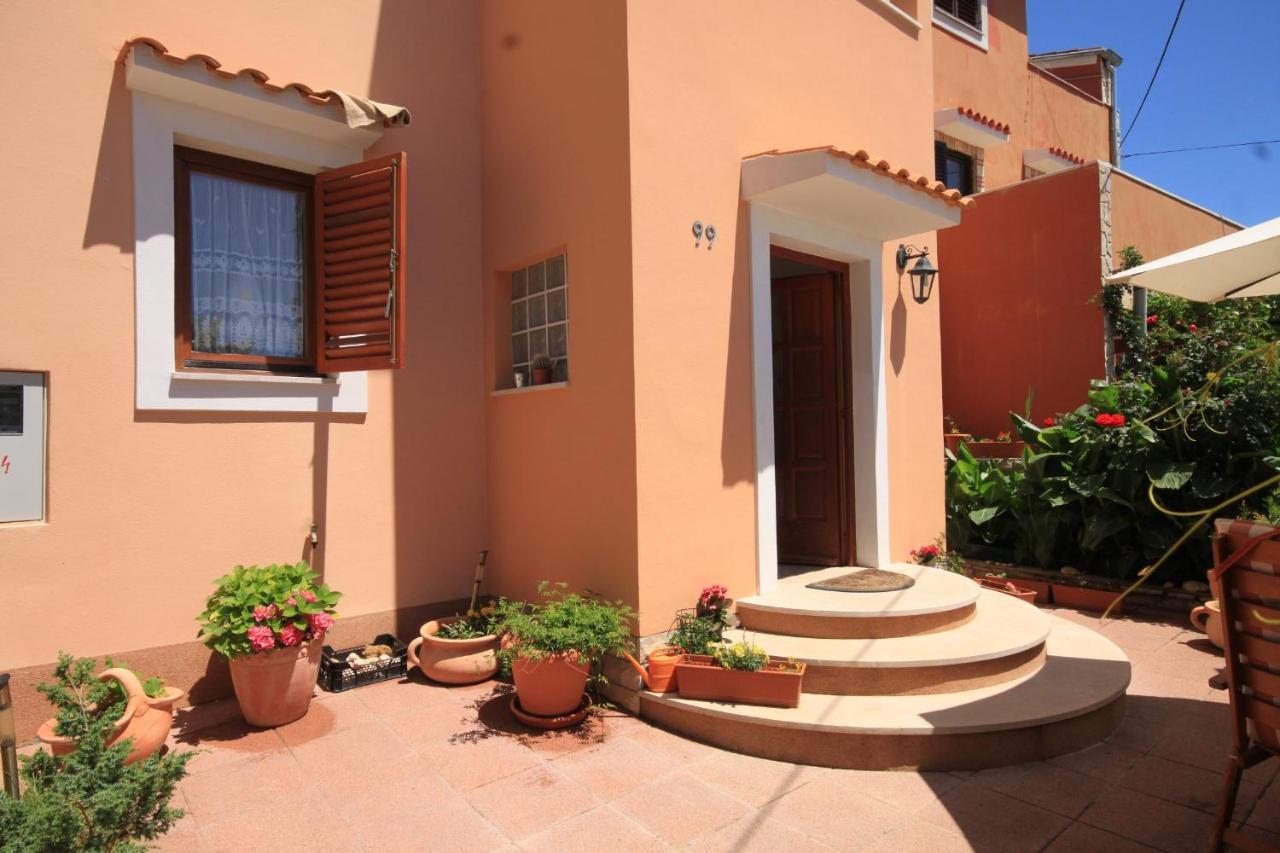 Apartments With A Parking Space Cunski, Losinj - 8010 Luaran gambar