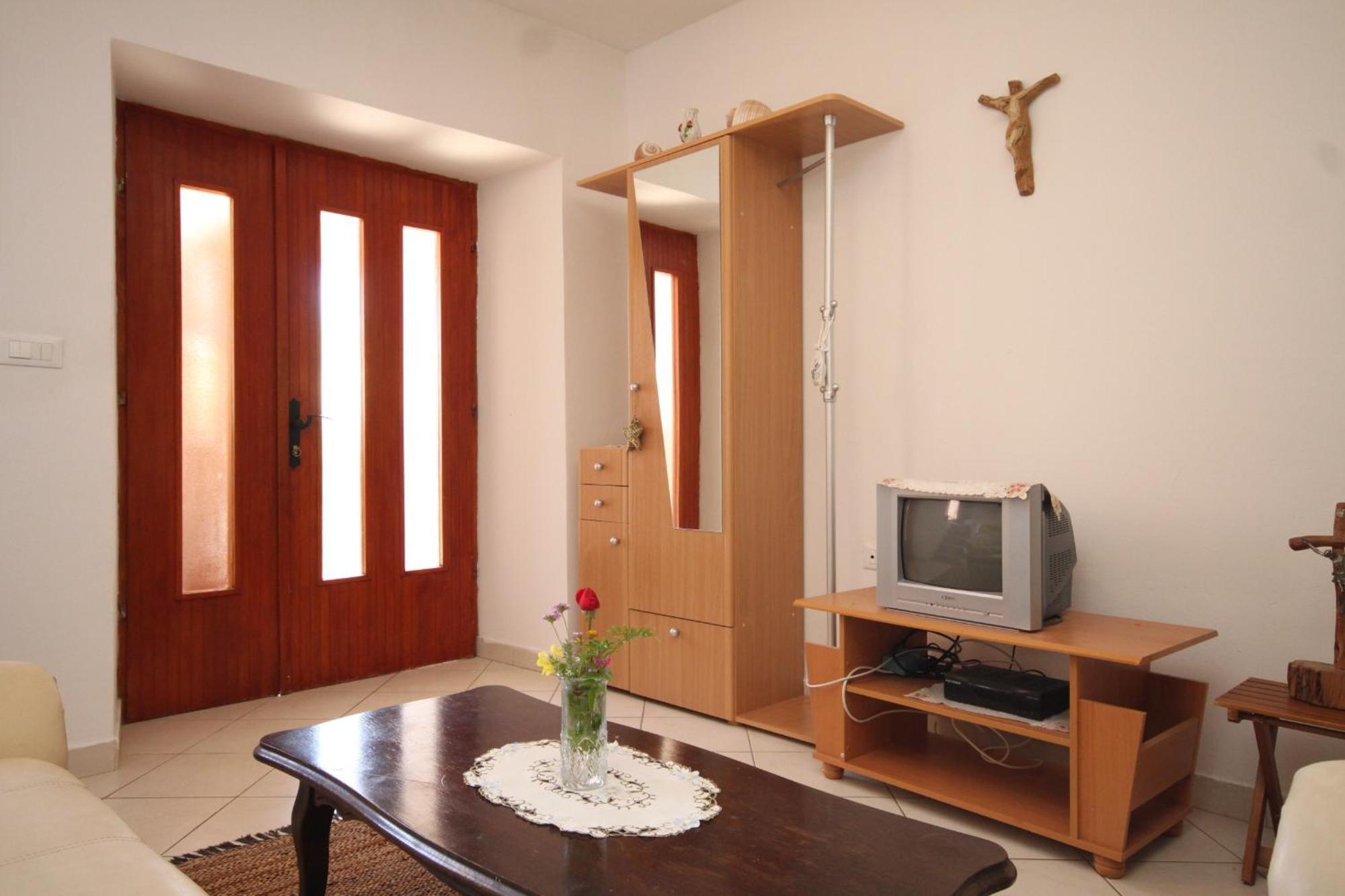 Apartments With A Parking Space Cunski, Losinj - 8010 Bilik gambar