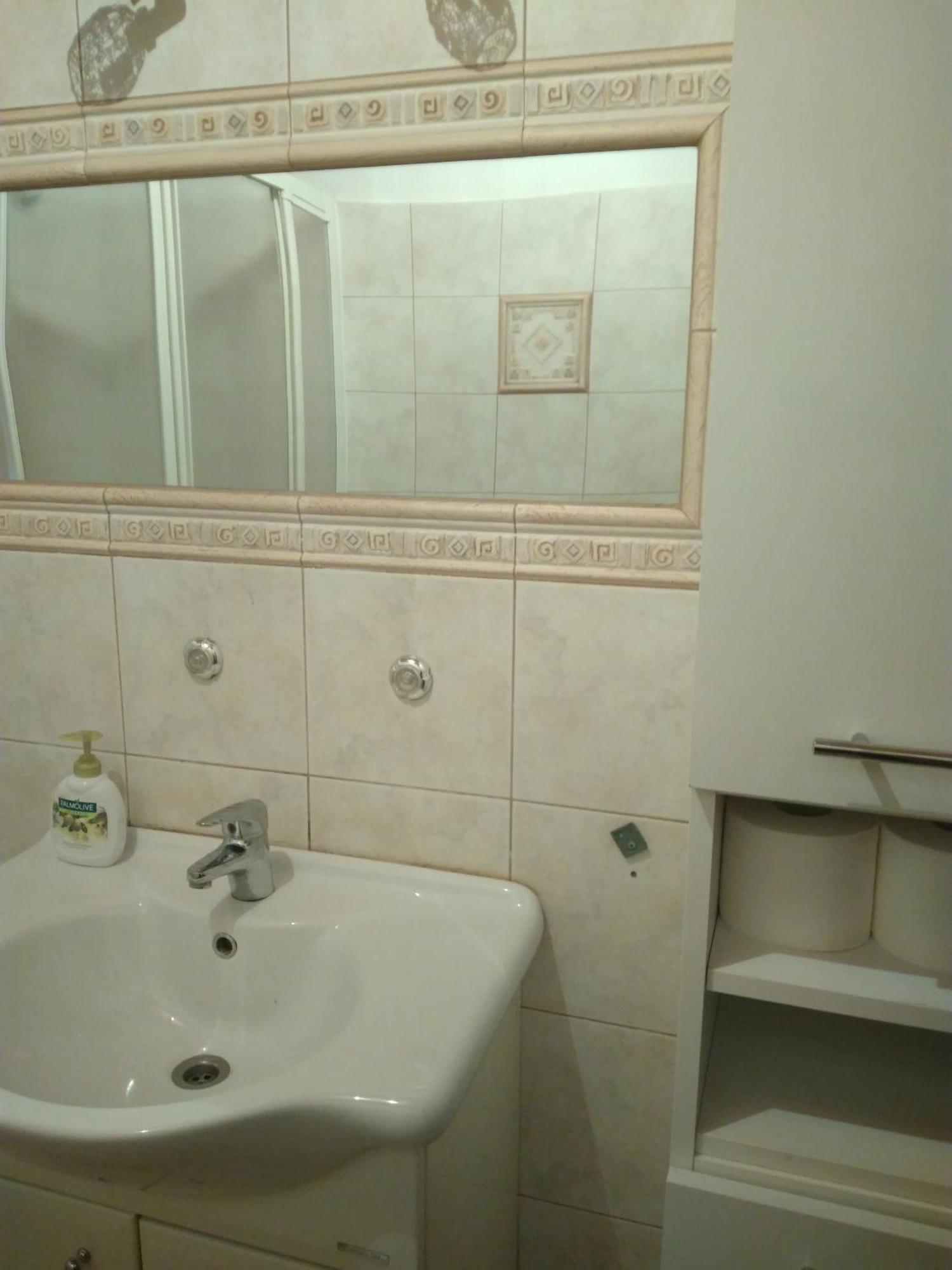Apartments With A Parking Space Cunski, Losinj - 8010 Bilik gambar